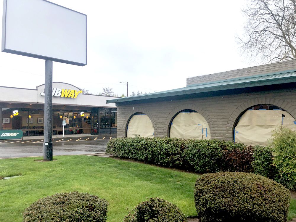 Stand Alone Building Lease Opportunity: 11636 SW Pacific Hwy, Portland, OR 97223